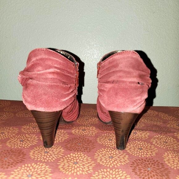 Andrew Geller Womens Shoes Red 8M Suede Fabry Ankle  Booties - Picture 9 of 10